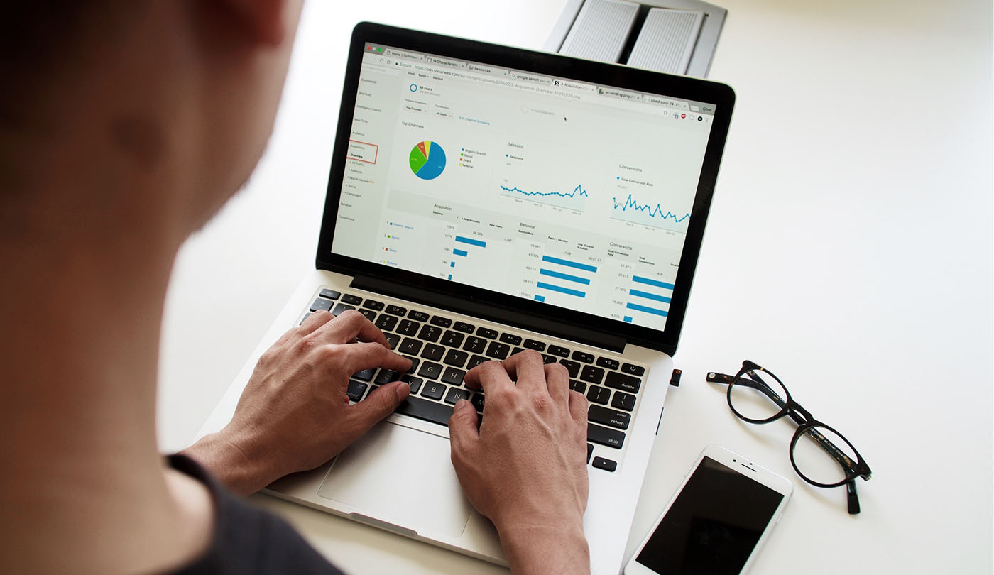 Why Earned Media Value Isn&#39;t An Accurate Metric to Track