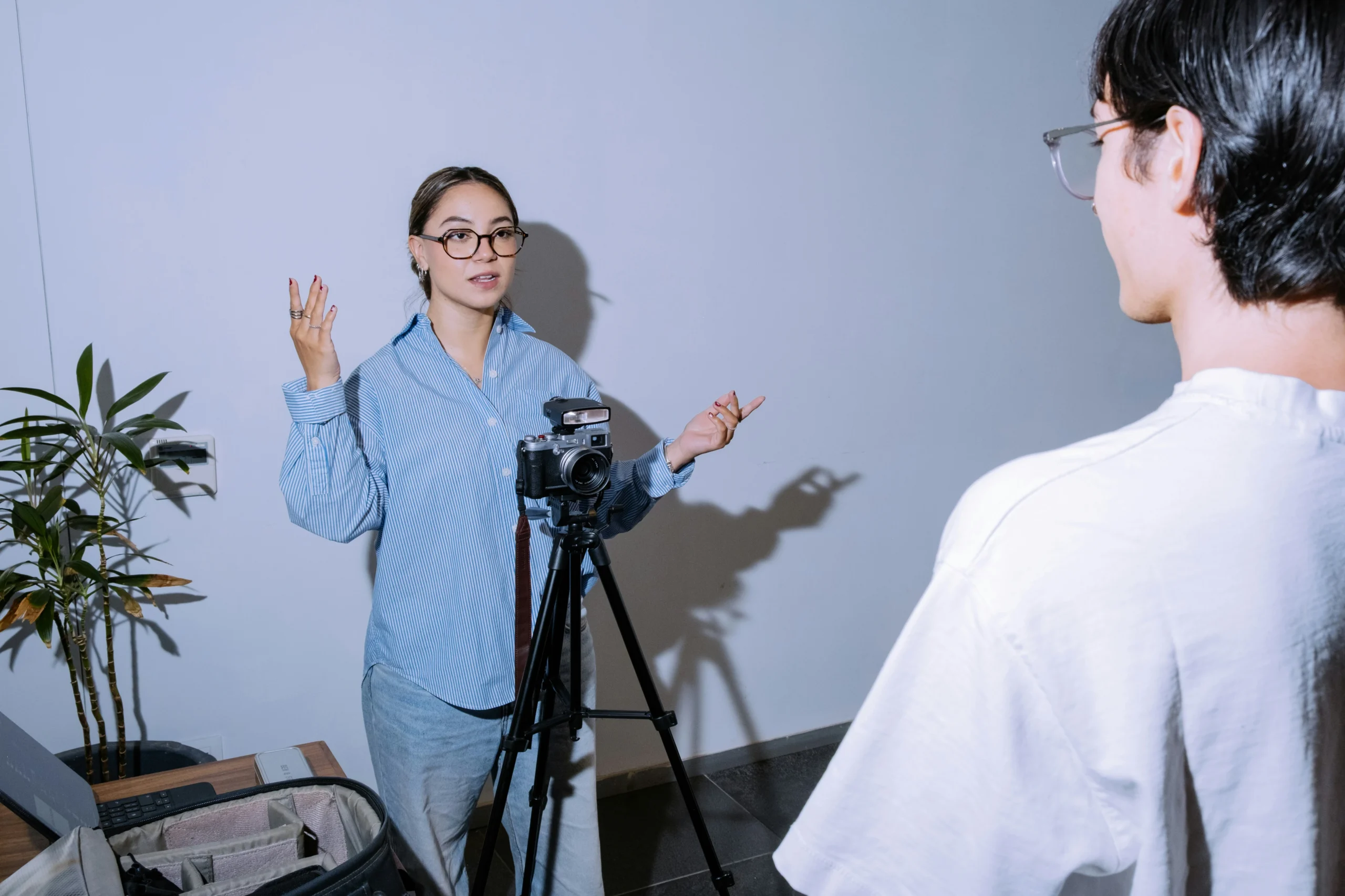 ¿Qué es un AI influencer y por qué está revolucionando el marketing? 